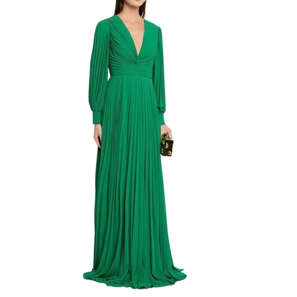 Badgley Mischka Pleated Blouson-Sleeve Georgette Gown size 10